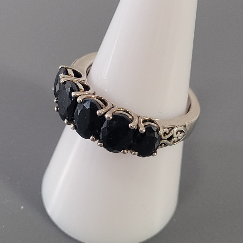 STS 925 Sterling Silver Ring Black Jadeite Five Stone Anniversary Band Size 9